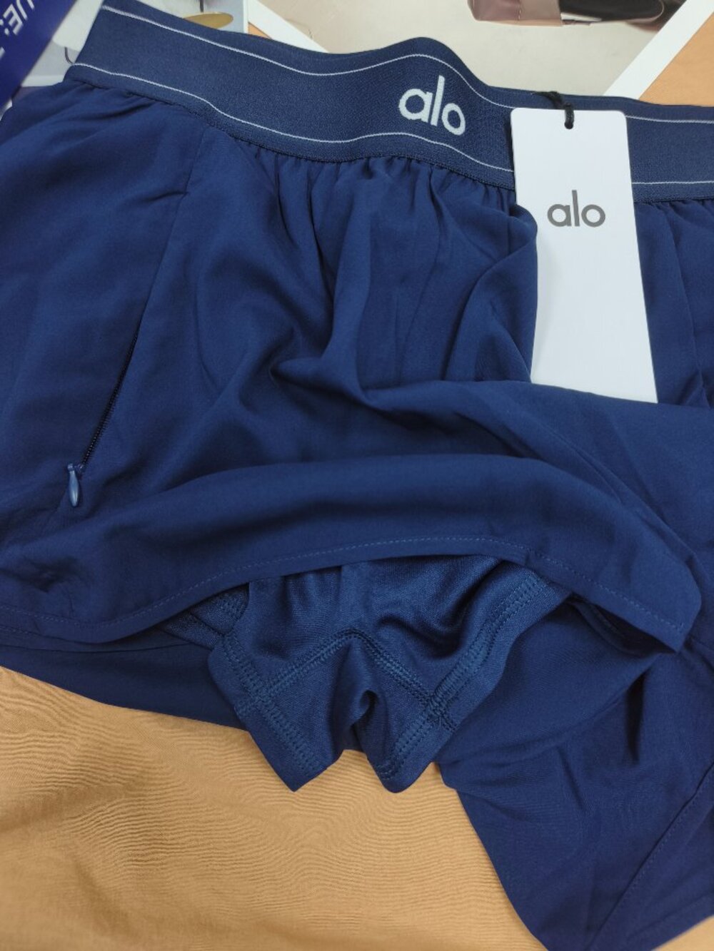 ALO Yoga Navy Versatile Athletic Short🎾Tennis Pickleball Gym Everyday Outfits🥗 - Picture 6 of 7
